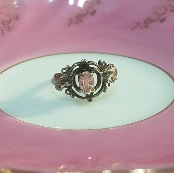 Renaissance gemstone ring - Picture 2 of 9